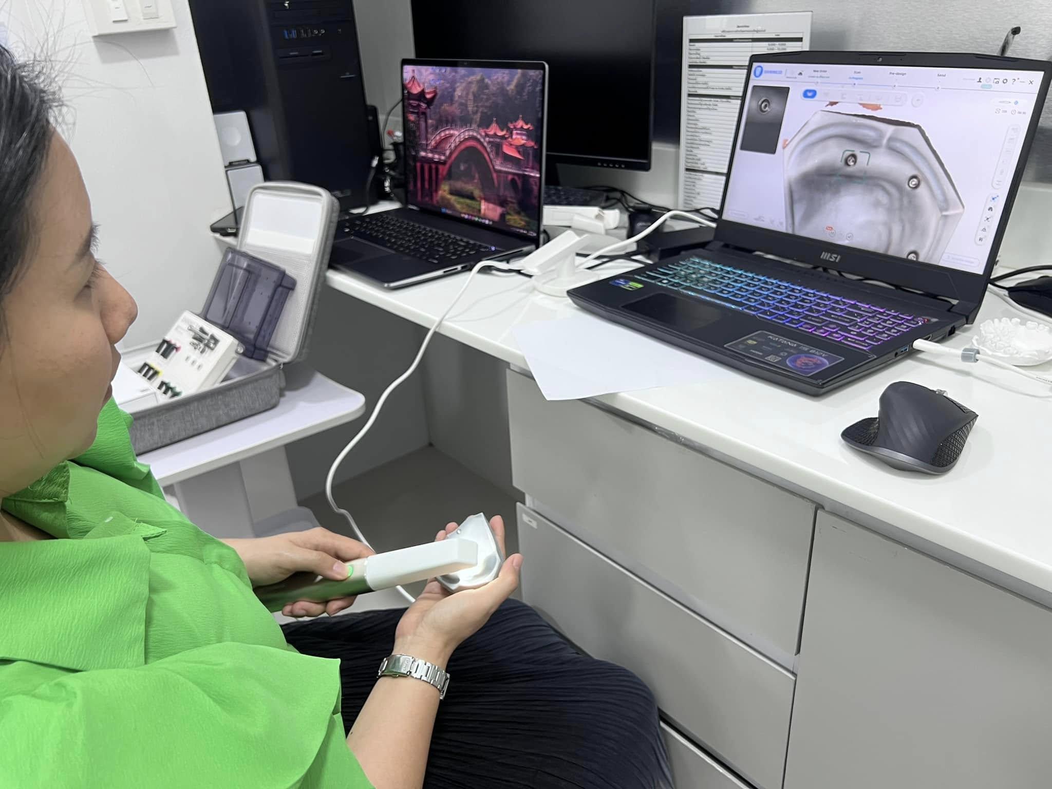 Shining 3D Elite เทคโนโลยีใหม่ พลิกเกมการทำฟูลอาร์ชอิมพลานต์ที่ A Smile Dental Clinic