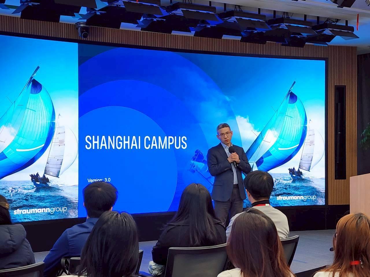 ทำไมหมอต้องบินไปดูรากฟันเทียมไกลถึงเซี่ยงไฮ้